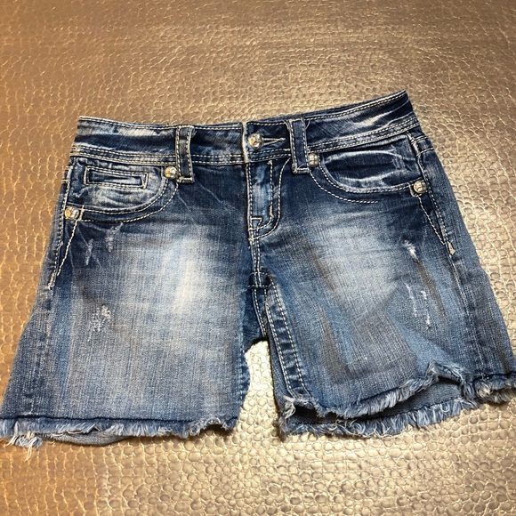 Miss Me Pants - Miss Me Shorts sz 25